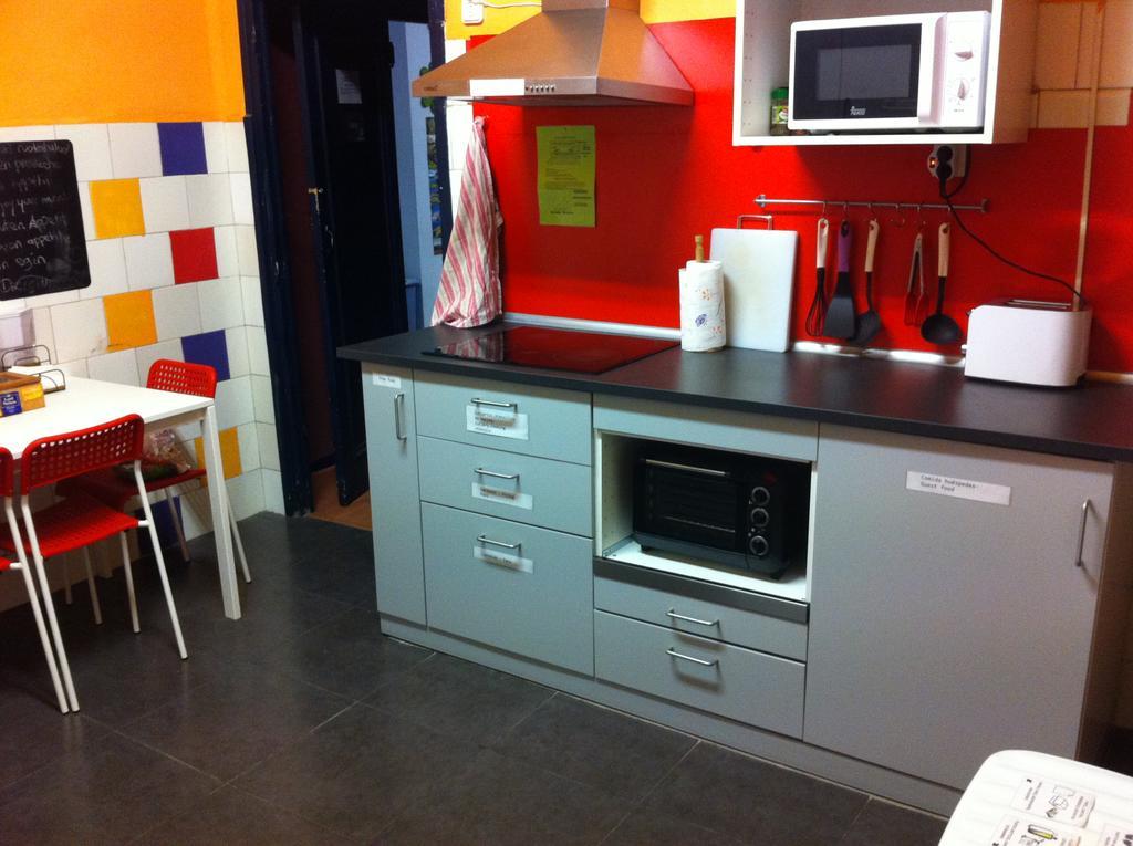 Hostel Hemingway Пампона Екстериор снимка