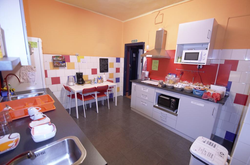 Hostel Hemingway Пампона Екстериор снимка